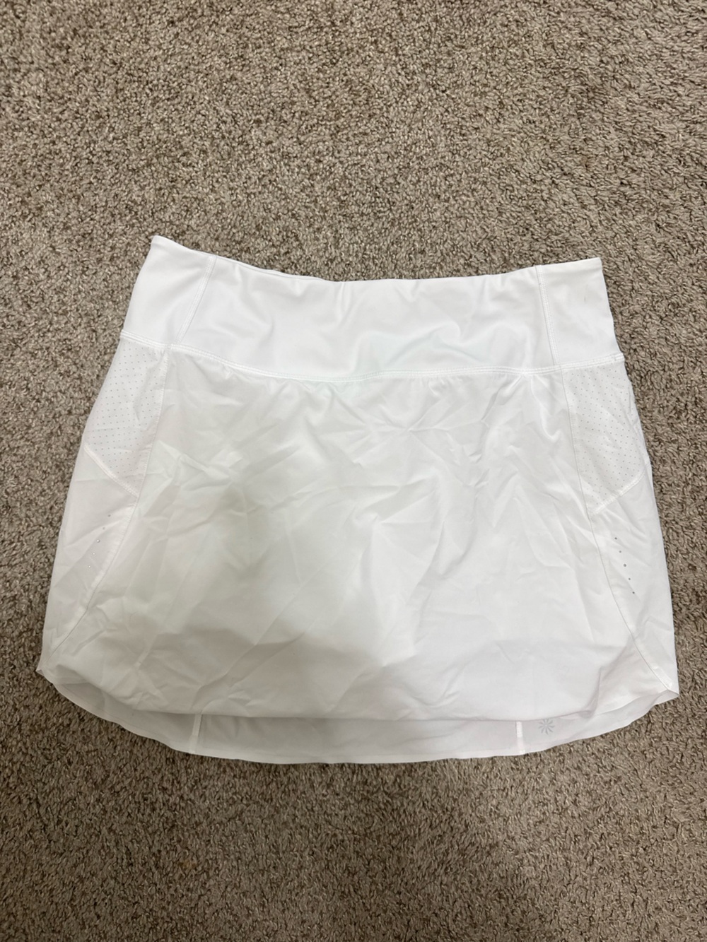 Athleta White Run With It 16” Skort